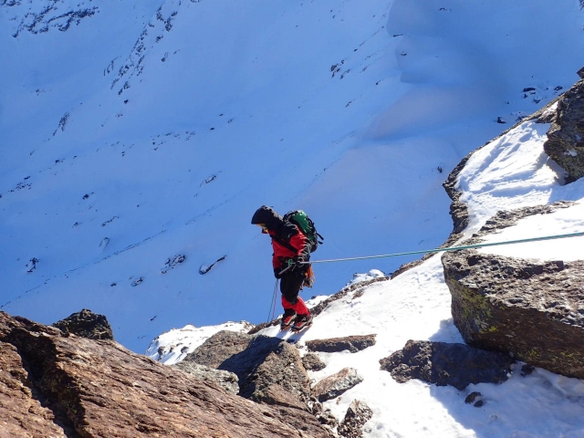  Discesa in corda doppia attraverso la Sierra Nevada 