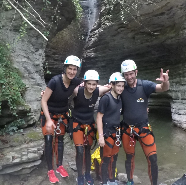  Water canyoning in Amurrio 