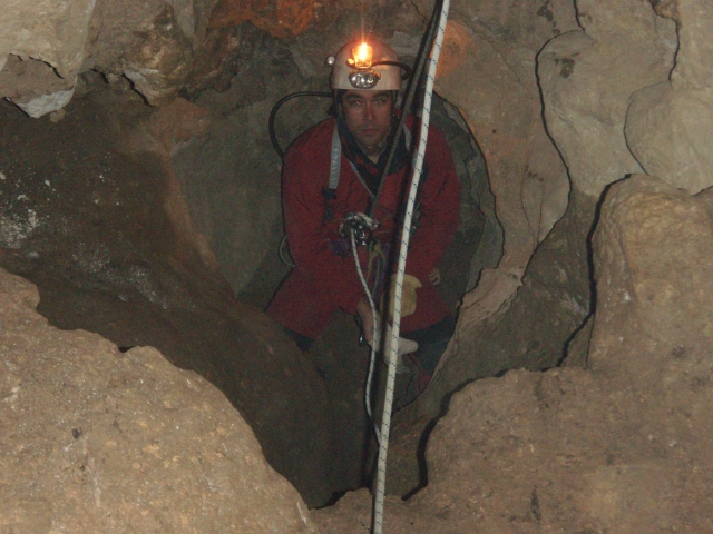  Guide de spéléologie expert