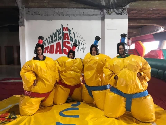  Lutte sumo en couple