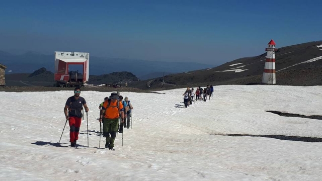内华达山脉雪鞋徒步之旅 