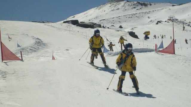  Equipment ski for all ages