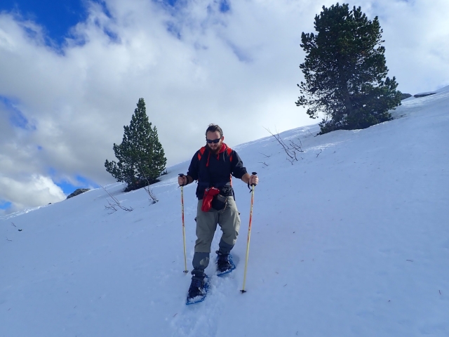 Experiencia de invierno con raquetas de nieve
