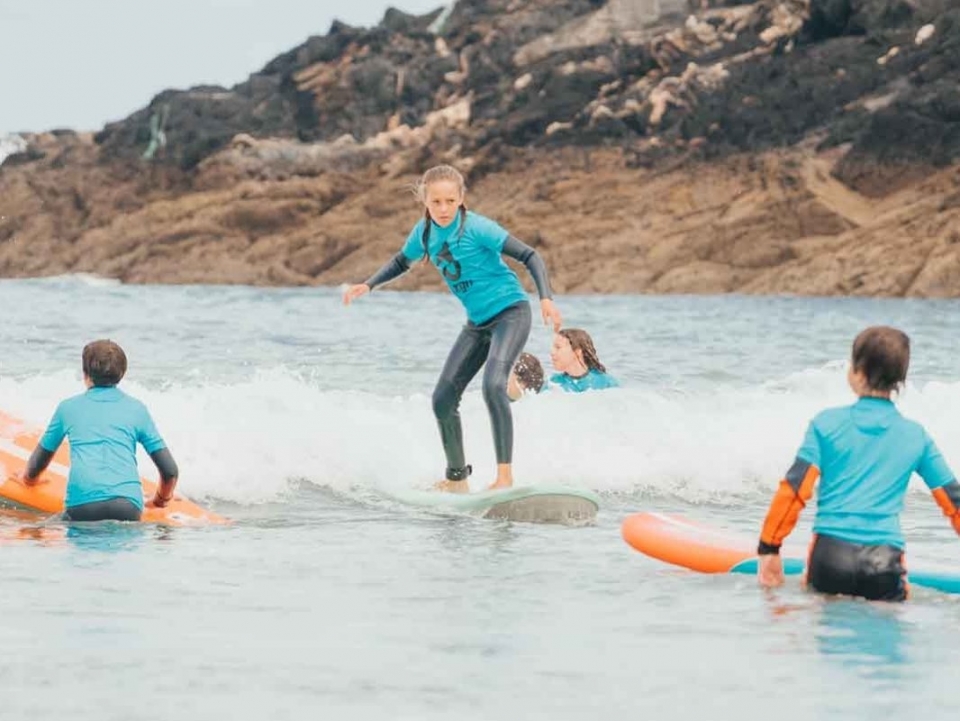 Aprende a surfear en el norte del país Aprende a surfear en el norte del país