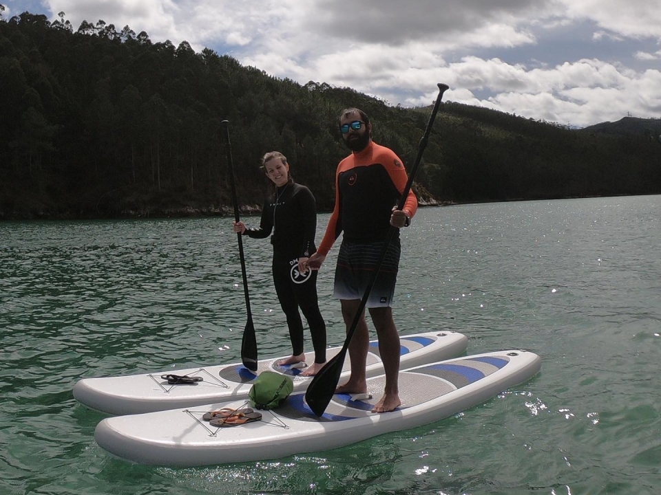Navega con nuestras tablas de paddle cha Navega con nuestras tablas de paddle cha
