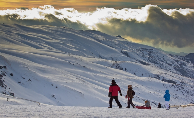  Bereisen Sie die Sierra Nevada mit Schneeschuhen 