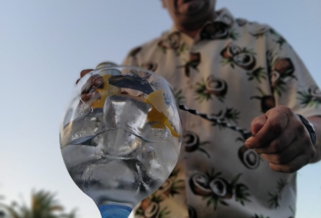  Creating cocktails 