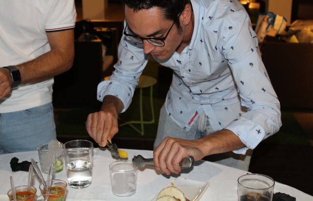  Making cocktails 