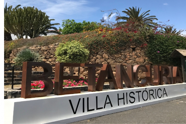  Descubra a cidade histórica de Betancuria 