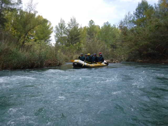 Practicar rafting en Valencia