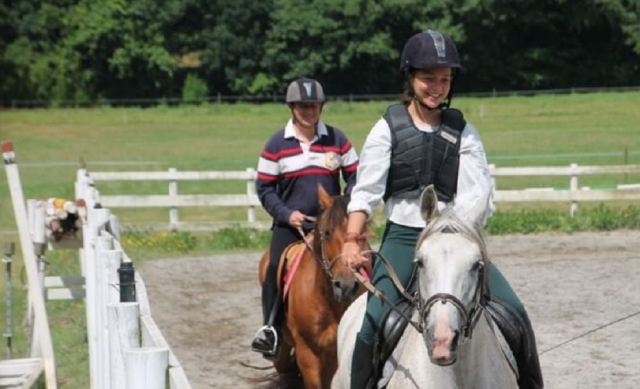  Initiation to the world of horses 