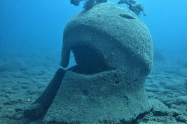  Remains of a sunken ship 