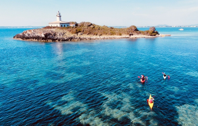 Excursión kayak y snorkel por isla Aucanada 2:30h