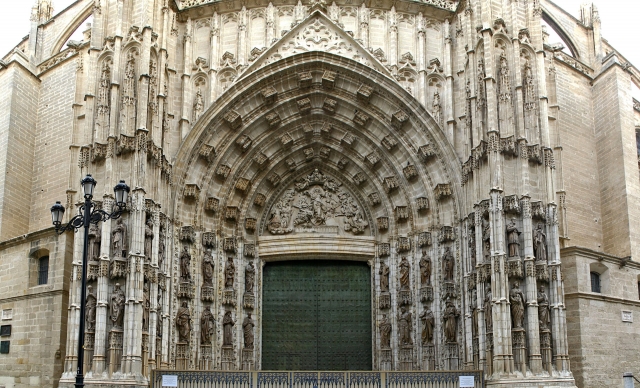  Pórtico da Catedral de Sevilha 