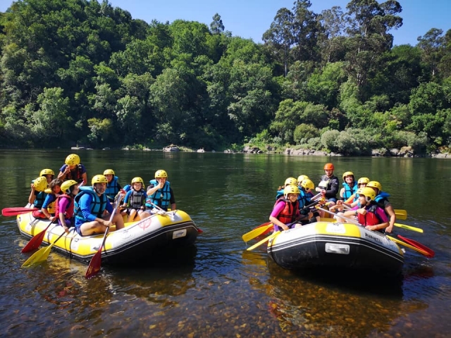  Ruhe Wasserrafting-Abfahrt