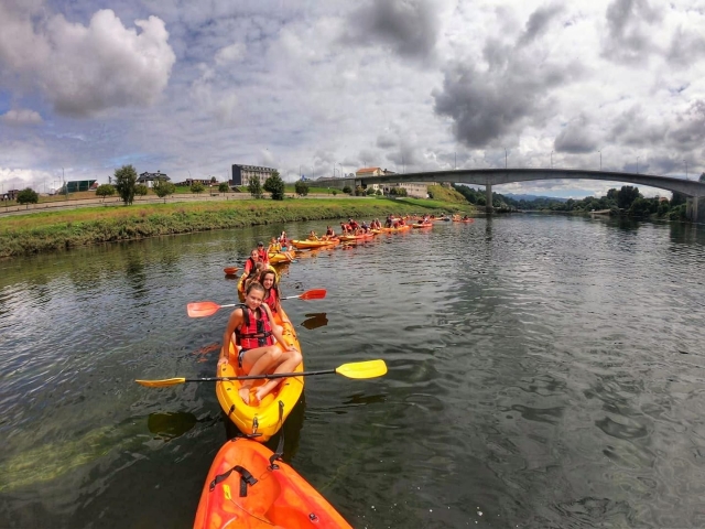  Kajak-Abfahrt auf dem Fluss Sil 
