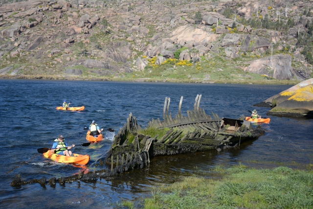  Restos de um barco