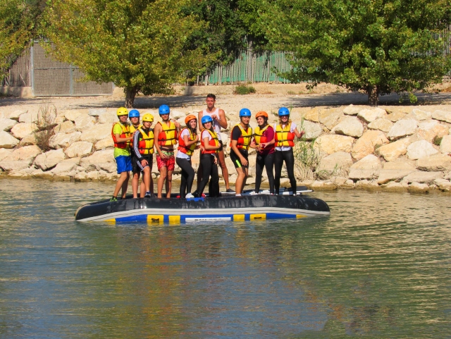  Everyone on the raft 