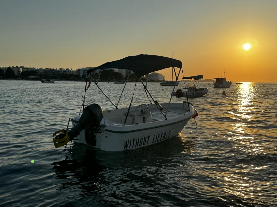  Sail around Ibiza on your own boat