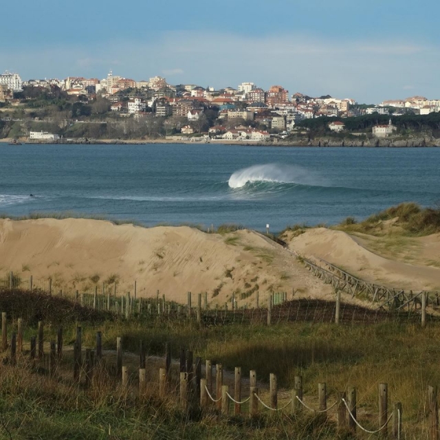 Venga a surfear a Somo