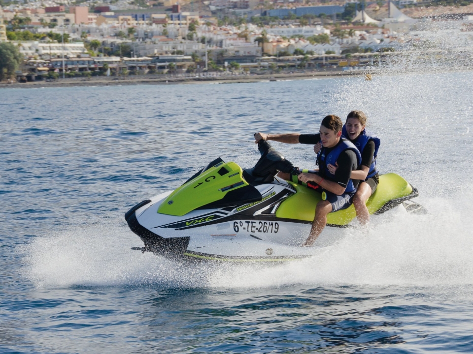 Ruta en jetski biplaza Ruta en jetski biplaza