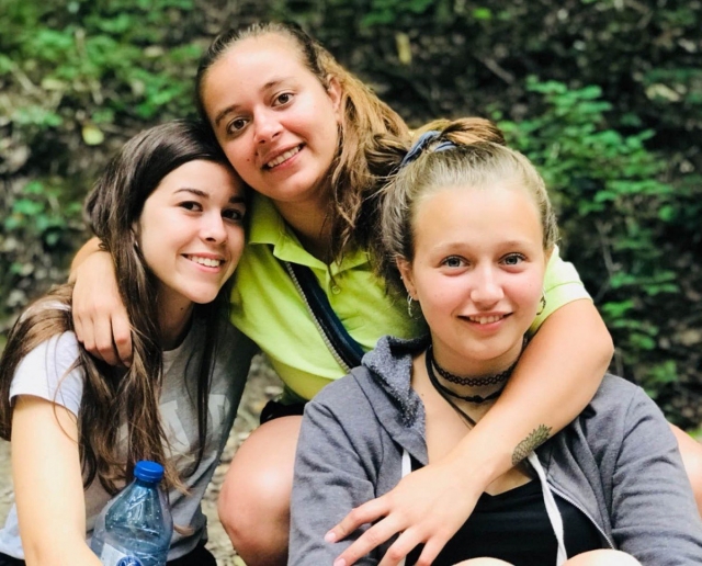 Companerismo en el campamento