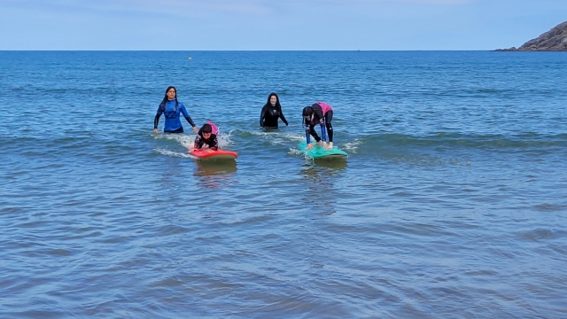  Surfare sulle onde 