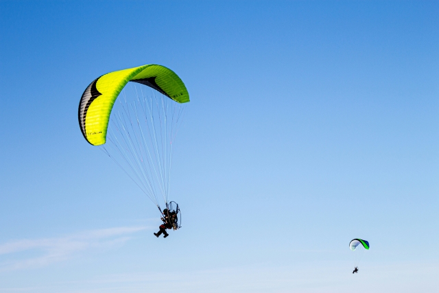 Experimenta un vuelo en paramotor