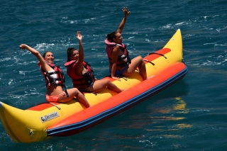 Banana boat + buggy + jet ski + caiaque Puerto Mogán