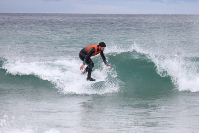Aprendiendo técnicas nuevas de surf