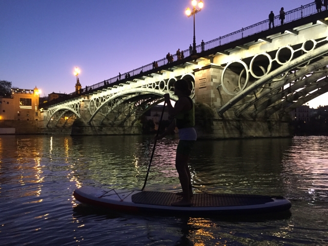 SUP nocturno en Triana