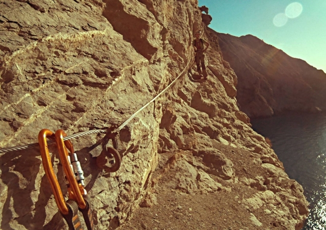  Sous réserve de la ligne de vie sur la ferrata 