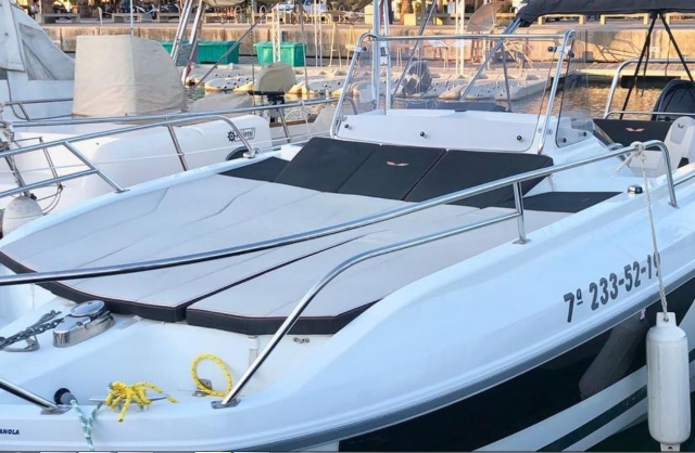  Unser Boot im Hafen