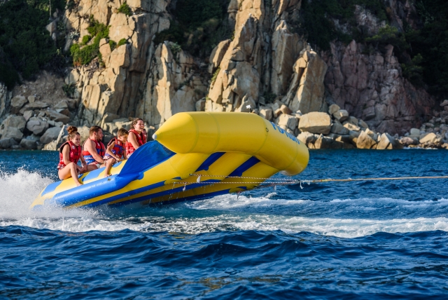 Velocidad y risas en el hincable