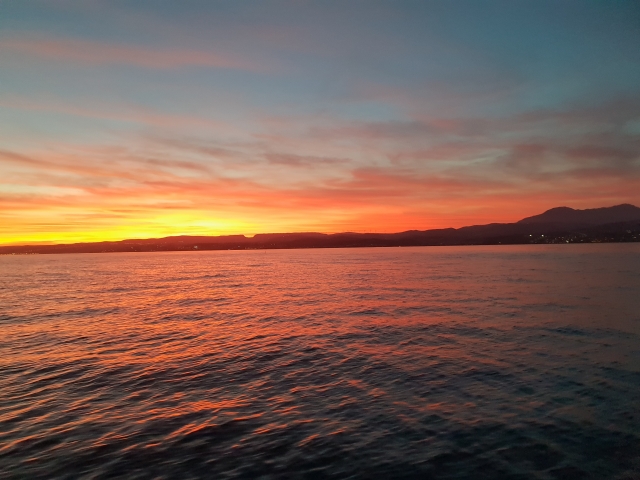  Il mare sulla costa di Estepona 