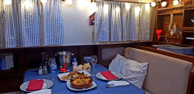  Uno spuntino a bordo 