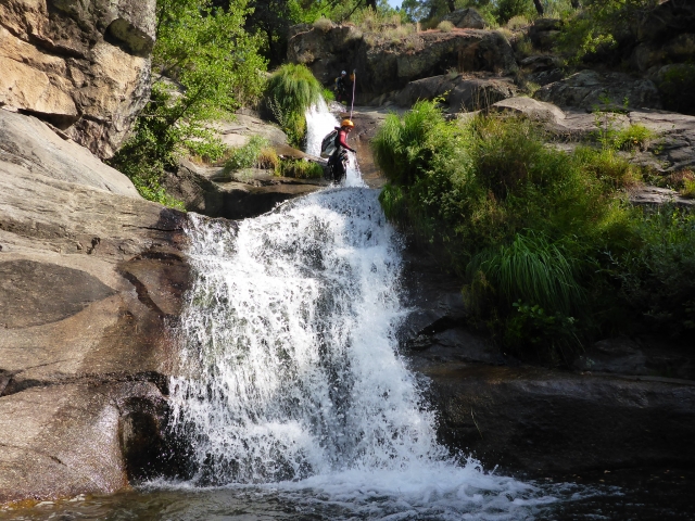  Rappelling the waterfall 