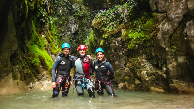  Amigos na piscina da ravina 
