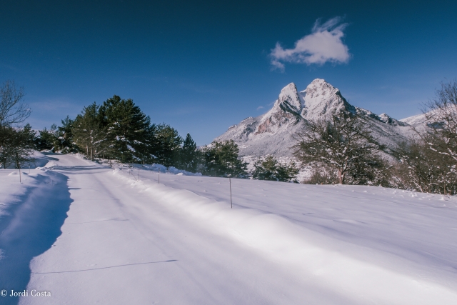  Paysage enneigé de Pedraforca 