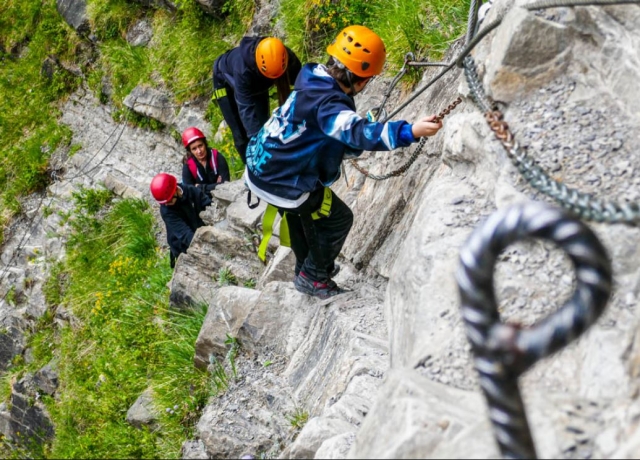  Attraverso i punti della via ferrata del Sorrosal 