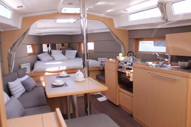 Interior of the sailboat 