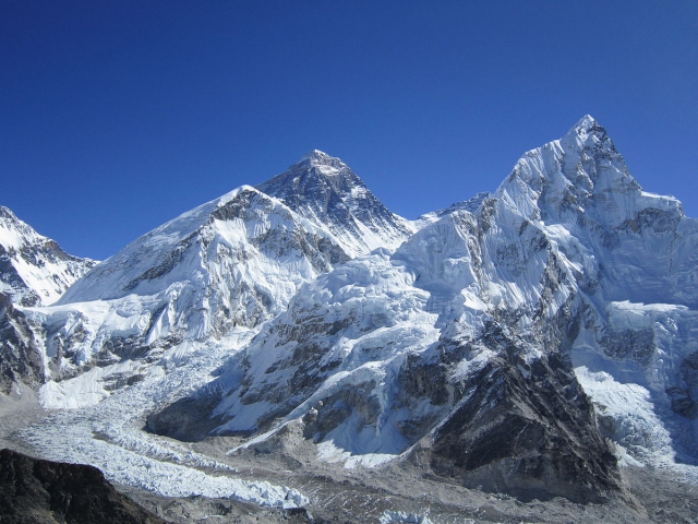 Peaks of Everest 