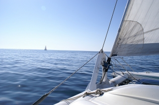 Alquiler de velero con patrón en Santander 1 día