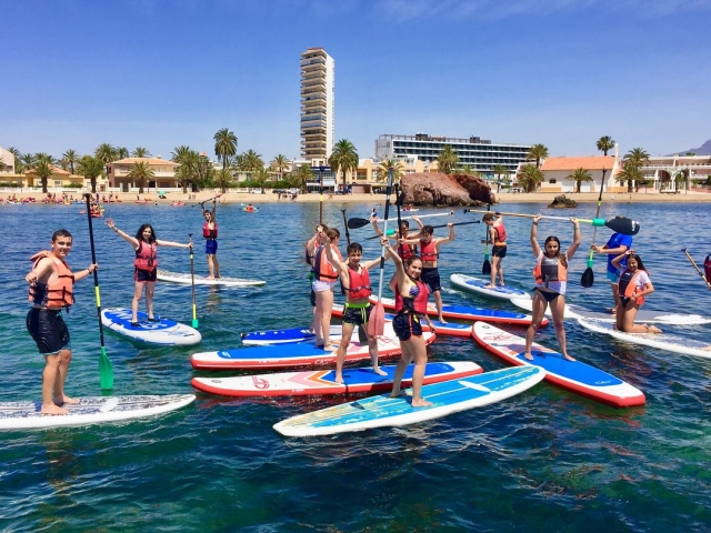  A Mazarrón praticando paddle surf