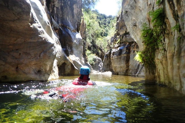  Flutuando na piscina da ravina 