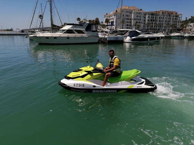  Departing from Puerto Duquesa 