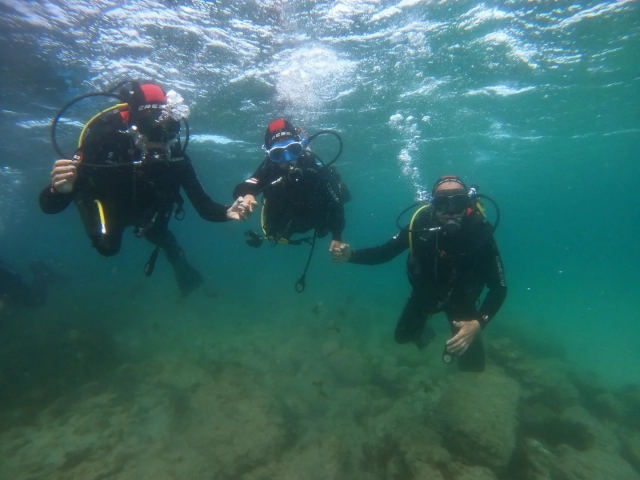 Baptême de plongée en mer au rythme + photos 2h30min