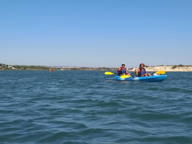  An Bord des Kanus 