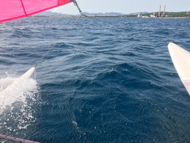  Navegar no catamarã por Alcudia 