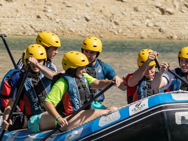  rafting with friends 